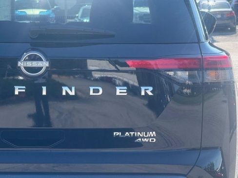 Used 2025 Nissan Pathfinder Platinum AWD/4WD image 5