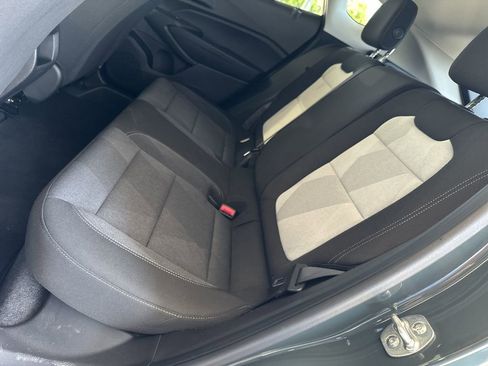 Used 2025 Chevrolet Trax LS w/ LS Convenience Package image 29