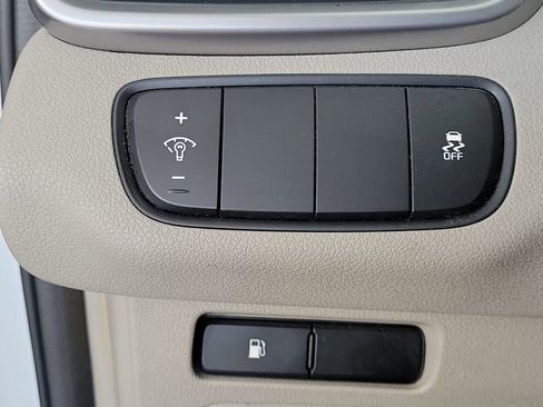 Used 2017 Kia Sorento LX image 12