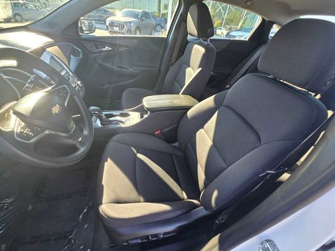 Used 2023 Chevrolet Malibu LT image 23