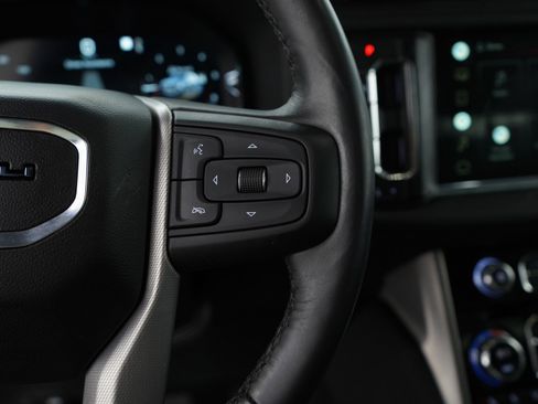 Used 2022 GMC Yukon XL Denali image 23