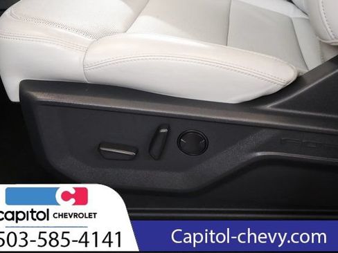 Used 2025 Ford Expedition Platinum w/ Driver's Package AWD/4WD image 15