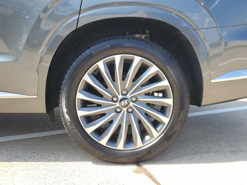 Used 2024 Hyundai Palisade Calligraphy image 8