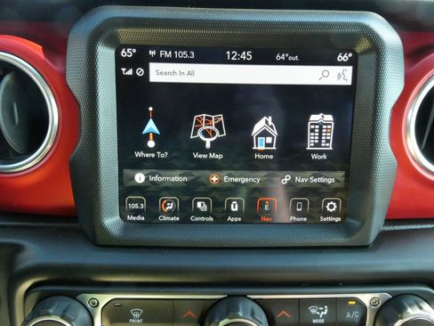 Used 2021 Jeep Wrangler Unlimited Rubicon w/ Dual Top Group image 27