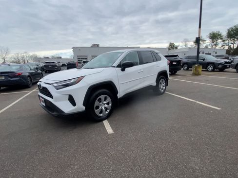 Used 2023 Toyota RAV4 LE image 4