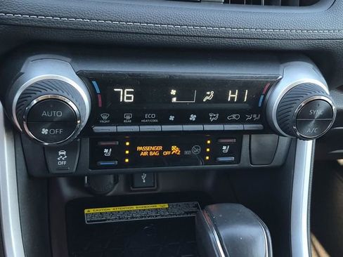 Used 2021 Toyota RAV4 Limited image 44