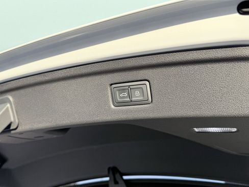 Used 2022 Audi A5 2.0T Premium w/ Convenience Package image 10