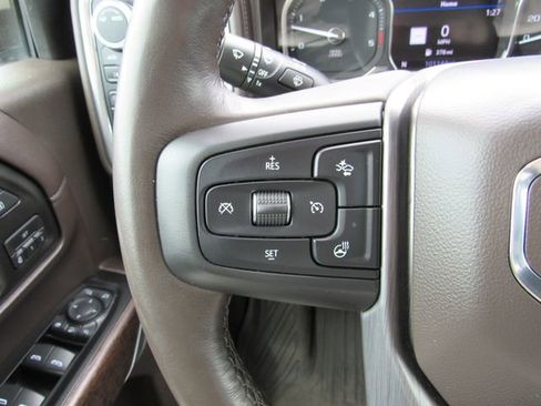 Certified 2020 GMC Sierra 2500 Denali w/ Denali Ultimate Package AWD/4WD image 21