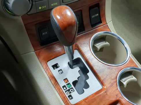 Used 2010 Toyota Highlander Limited image 46