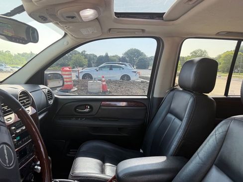 Used 2006 GMC Envoy Denali AWD/4WD image 11