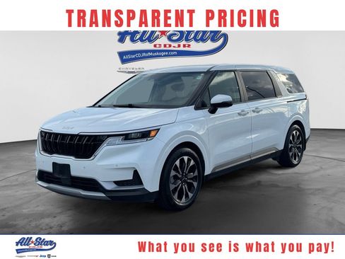 Used 2024 Kia Carnival EX FWD image 1