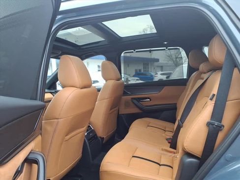 Used 2025 MAZDA CX-70 3.3 Turbo S w/ Premium Plus image 23