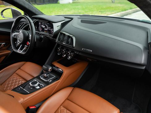 Used 2022 Audi R8 V10 performance image 19