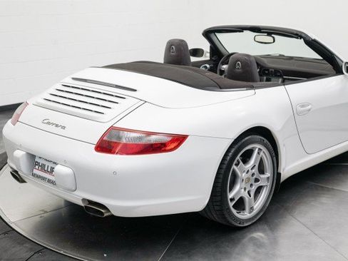 Used 2005 Porsche 911 Carrera image 19