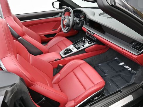 Used 2024 Porsche 911 Carrera S image 9