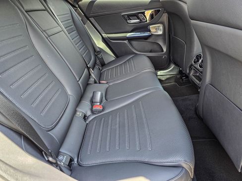 New 2025 Mercedes-Benz GLC 350e 4MATIC image 35