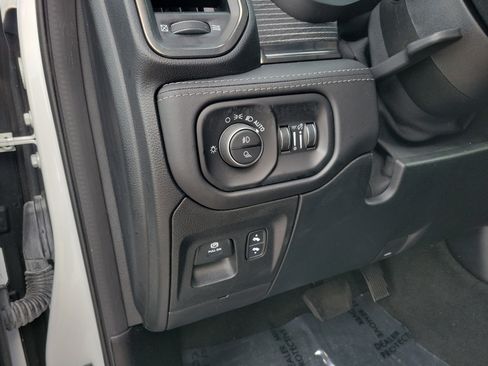 Used 2021 RAM 1500 Limited image 15