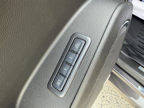 Used 2016 GMC Yukon Denali AWD/4WD image 33