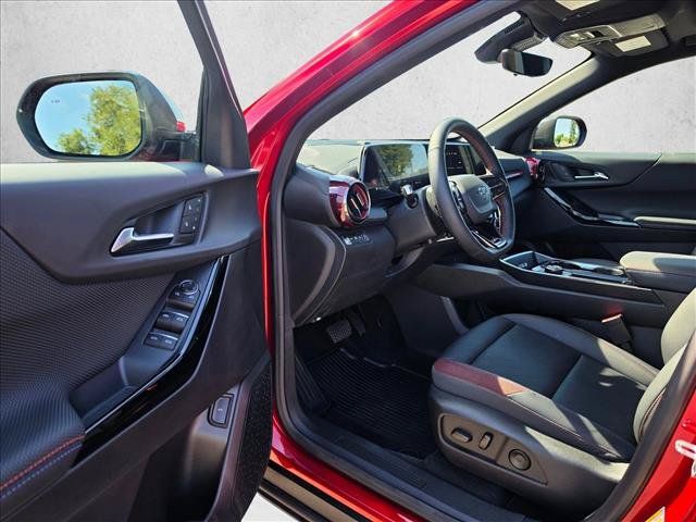 Used 2025 Chevrolet Equinox RS w/ Safety and Technology Package AWD/4WD image 21