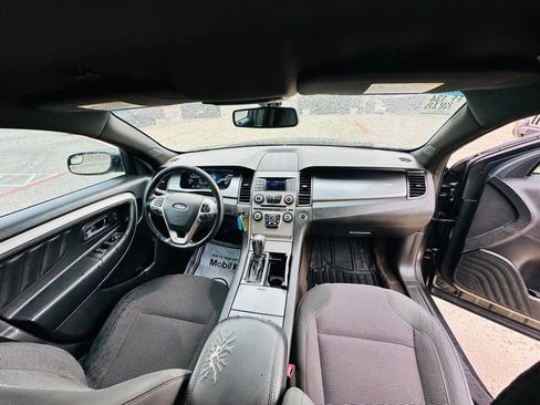 Used 2015 Ford Taurus SEL FWD image 19