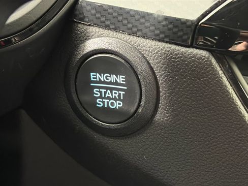 Certified 2025 Ford Escape ST-Line Select AWD/4WD image 23