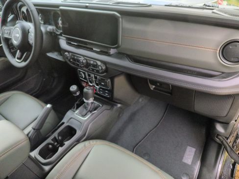 New 2026 Jeep Gladiator Mojave AWD/4WD image 35