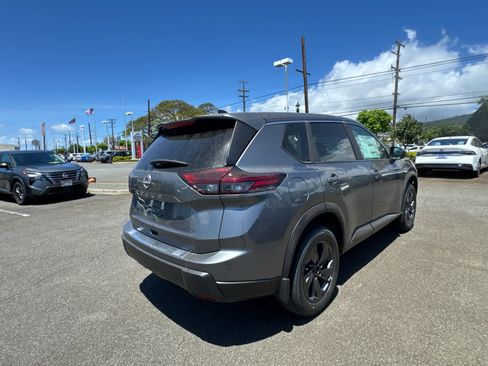 New 2026 Nissan Rogue SV FWD image 4