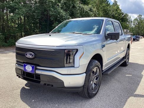 New 2025 Ford F150 Lightning Flash AWD/4WD image 3