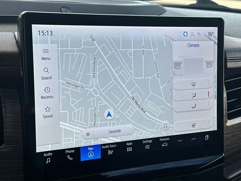 Used 2022 Ford Expedition Max Limited image 19