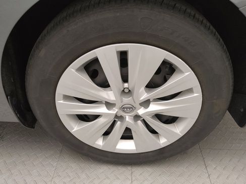 Used 2024 Nissan Sentra S w/ Trunk Package FWD image 31