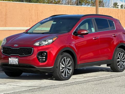Used 2018 Kia Sportage EX w/ EX Premium Package image 8