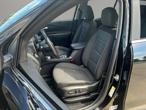 Used 2022 Chevrolet Equinox LT AWD/4WD image 21