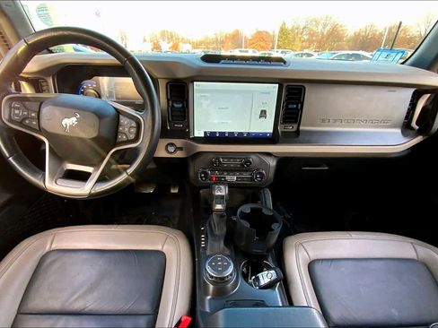Used 2023 Ford Bronco Wildtrak image 15