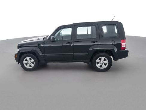 Used 2012 Jeep Liberty Sport AWD/4WD image 8