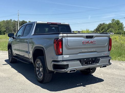 Used 2024 GMC Sierra 1500 AT4 w/ AT4 Premium Package AWD/4WD image 7
