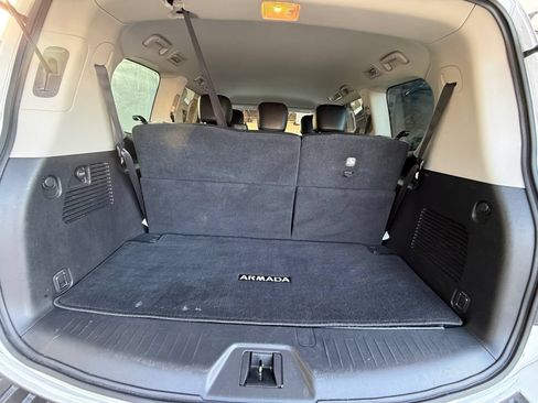 Used 2022 Nissan Armada SV w/ SV Appearance Package RWD image 19