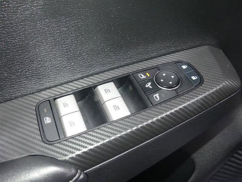 Used 2024 Mitsubishi Outlander SE AWD/4WD image 19