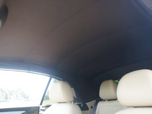 Used 2013 Volkswagen Beetle TDI FWD image 6