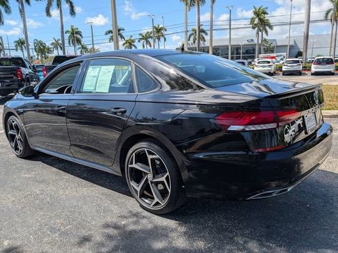 Used 2020 Volkswagen Passat 2.0T R-Line image 5