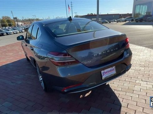 Used 2023 Genesis G70 2.0T image 8