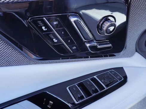 New 2026 Cadillac Optiq Luxury 1 image 16