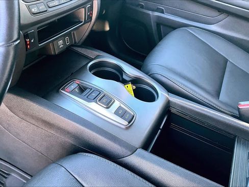 Used 2022 Honda Pilot EX-L image 16