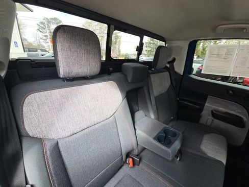 Used 2023 Ford Maverick XLT image 16