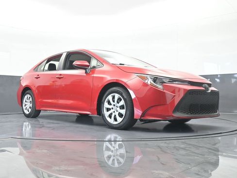 Used 2020 Toyota Corolla LE image 57