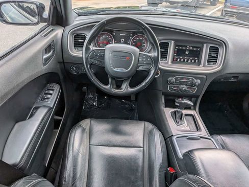 Used 2022 Dodge Charger SXT w/ Leather Interior Group RWD image 14