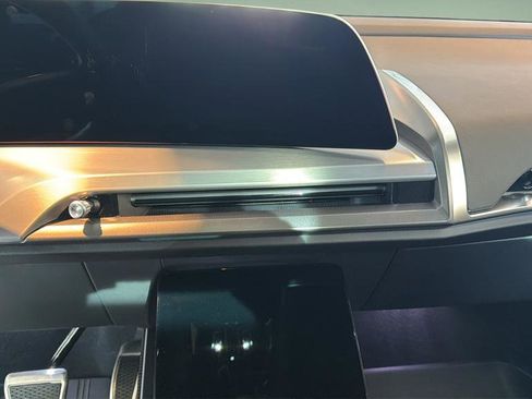 Certified 2026 Cadillac Vistiq Sport w/ LPO, Floor Liner Package image 34