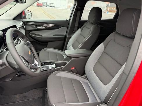 New 2026 Chevrolet TrailBlazer LT w/ Convenience Package FWD image 17