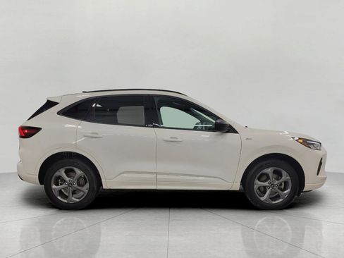 Used 2023 Ford Escape ST-Line w/ Tech Pack #1 image 11