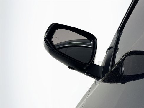 Certified 2021 Toyota Tacoma Limited w/ Nightshade Package image 5