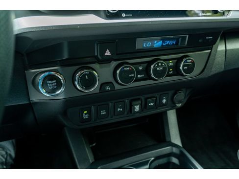 Used 2023 Toyota Tacoma TRD Off-Road w/ Technology Package AWD/4WD image 23